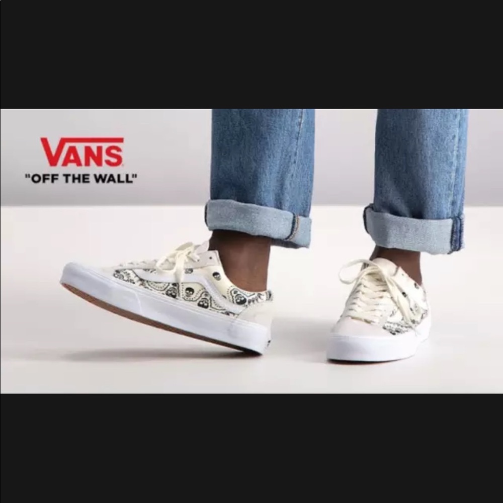 Vans Dia De Los Muertos Skull Paisley Print